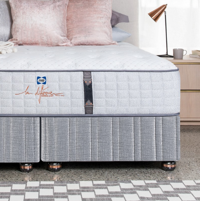 How to clean a mattress